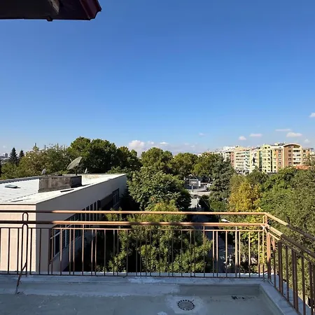 旅馆 Hostelida 科尼亚